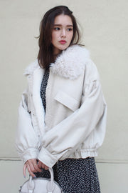 Faux fur color blouson【white/black】